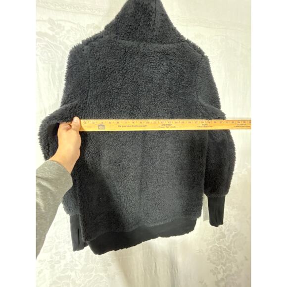 Athleta Turtleneck Sweatshirt Small Black Fuzzy Teddy Bear Oversized - Picture 8 of 9